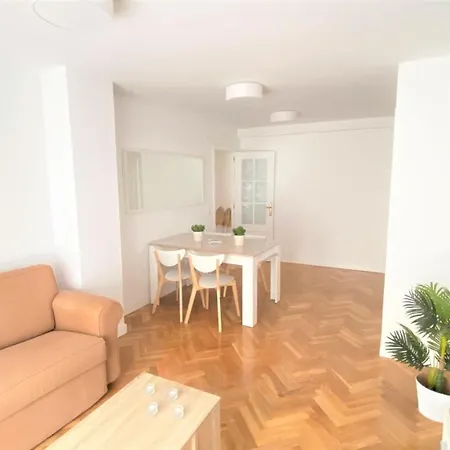 Apartamento Las Rozas Centro Con Parking Incluido Exterior photo