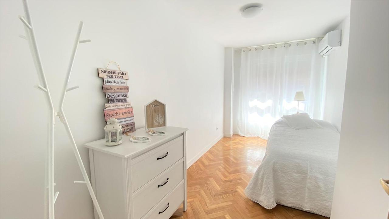 Rozas Centro Con Parking Incluido Appartement
